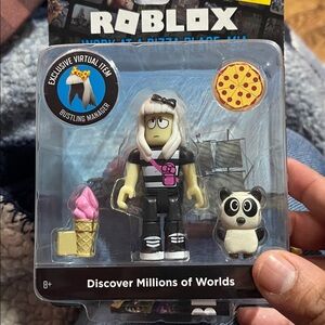 ROBLOX figure & accessories Work at Pizza Place Mia includes Virtual Item Code